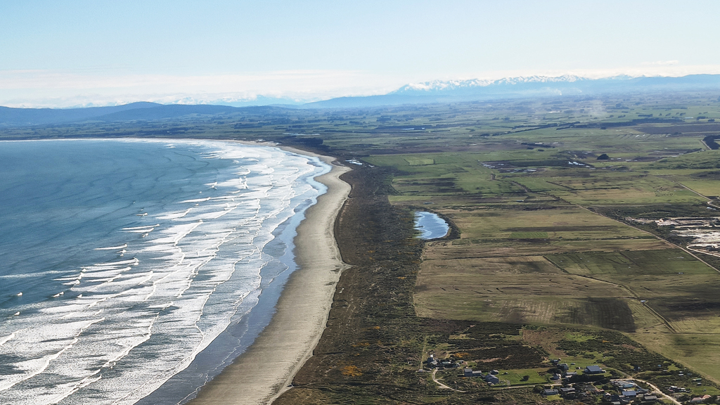 The coastline 8 km west of the LACROS site